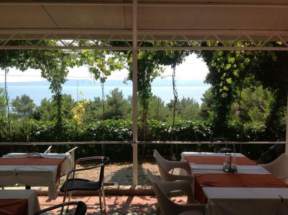 Villa Luka Brela Bagian luar foto