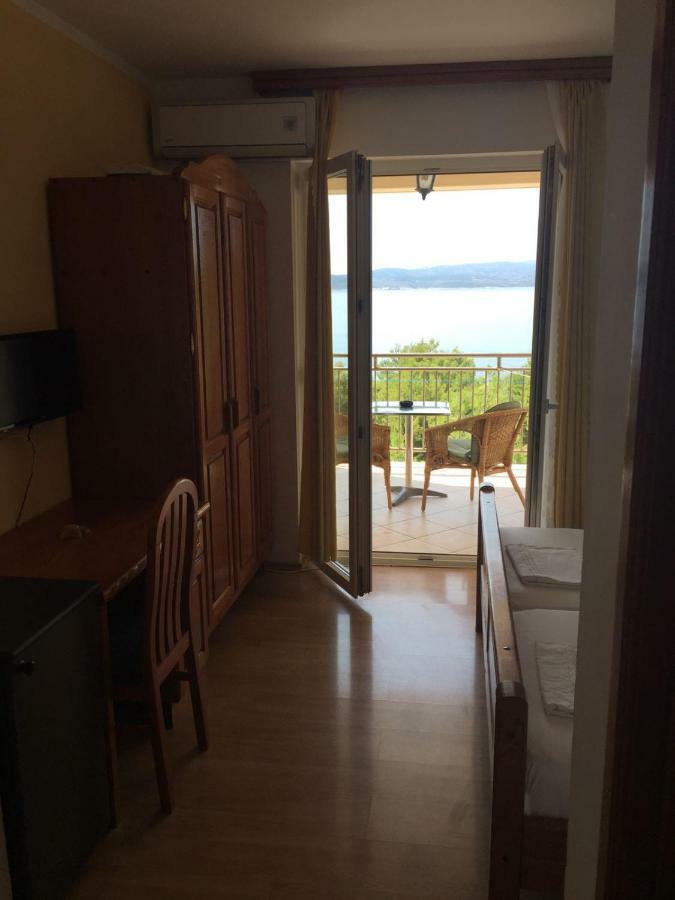 Villa Luka Brela Bagian luar foto