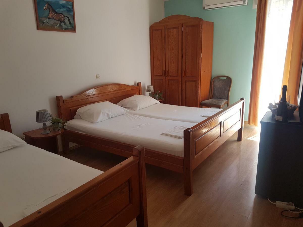 Villa Luka Brela Bagian luar foto