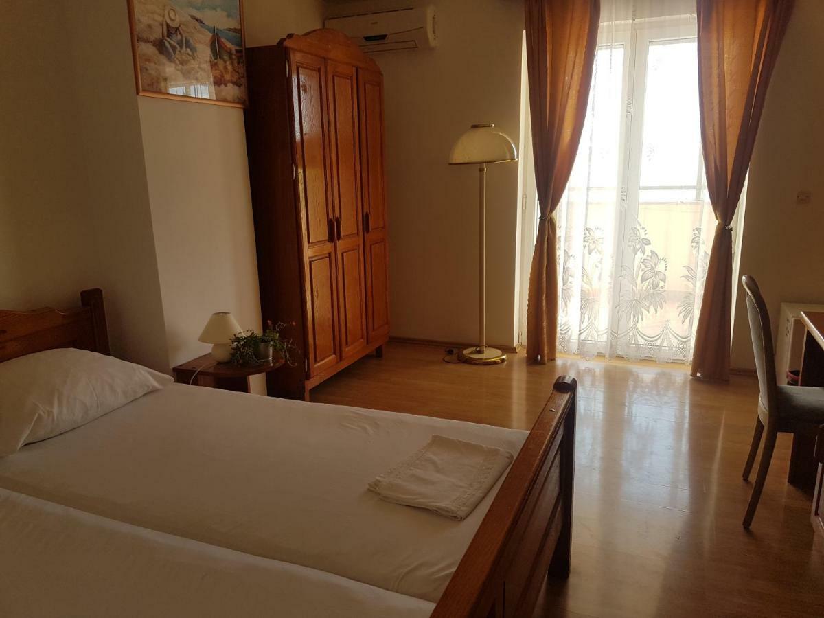 Villa Luka Brela Bagian luar foto