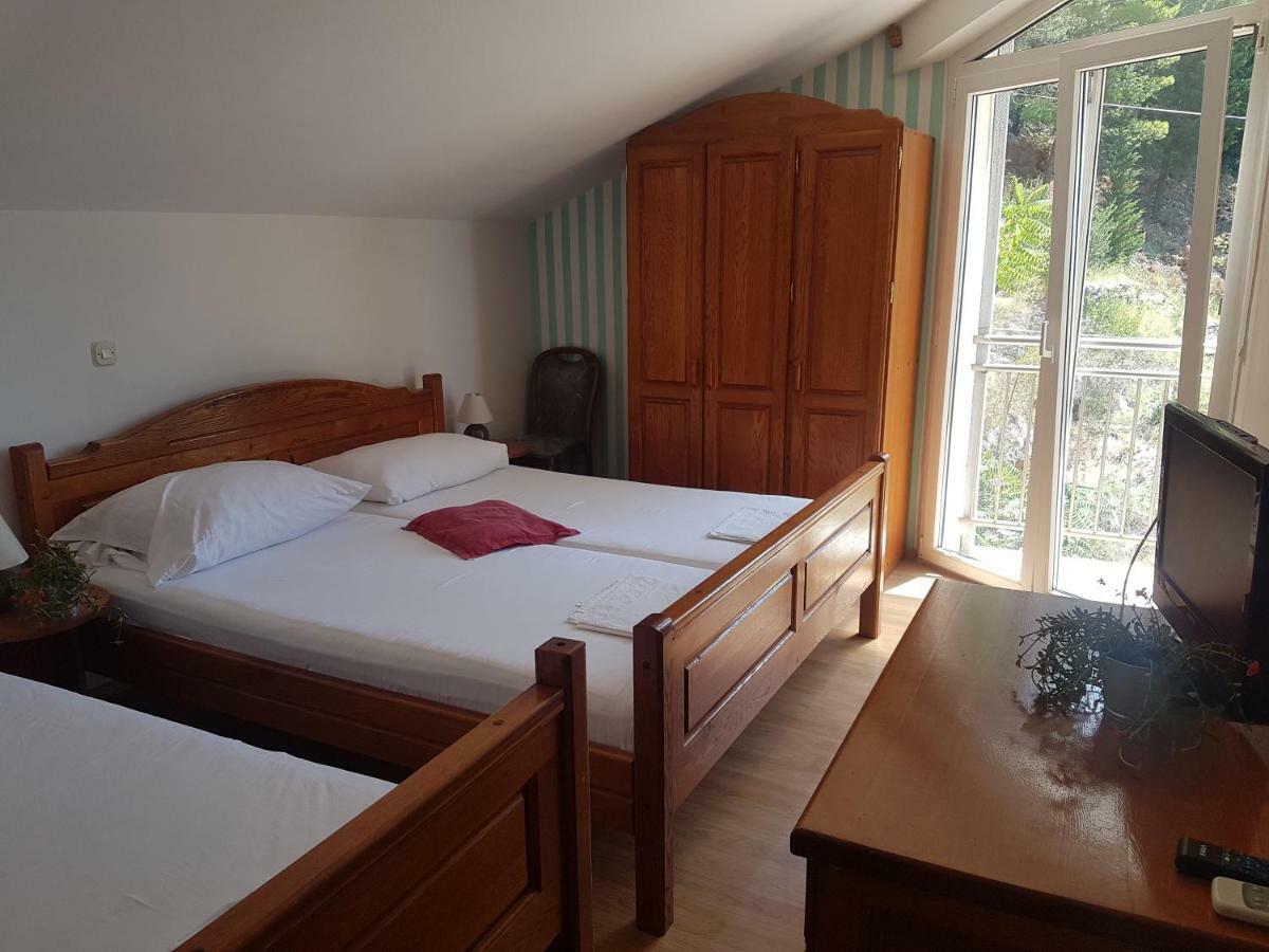 Villa Luka Brela Bagian luar foto