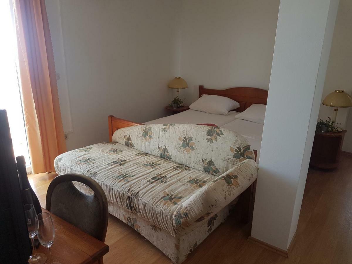 Villa Luka Brela Bagian luar foto