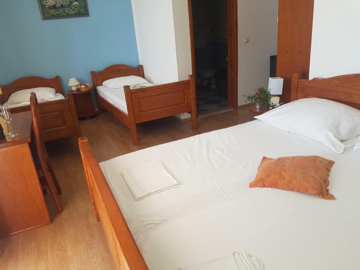 Villa Luka Brela Bagian luar foto