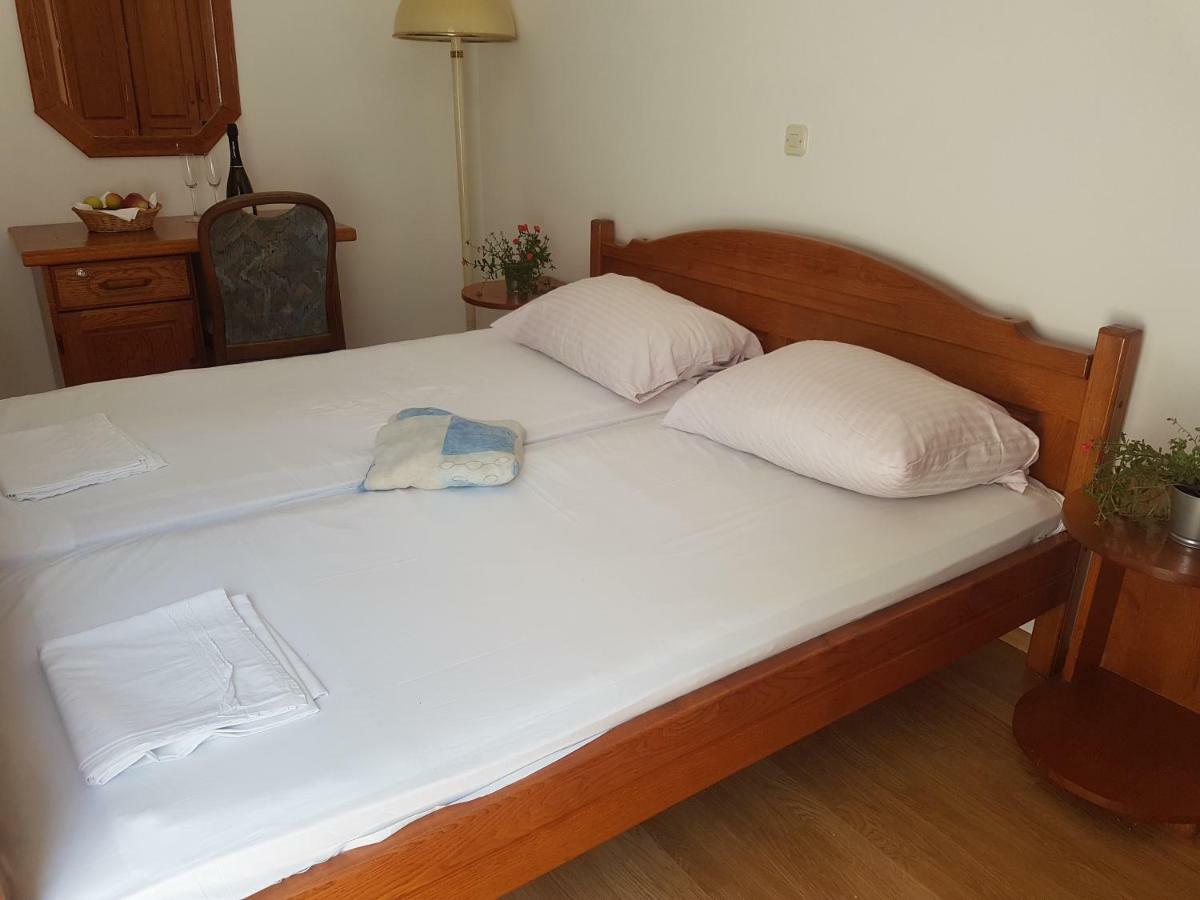 Villa Luka Brela Bagian luar foto